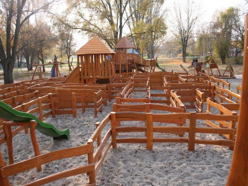 Drevené detské ihrisko Kúzelník, Nové Zámky